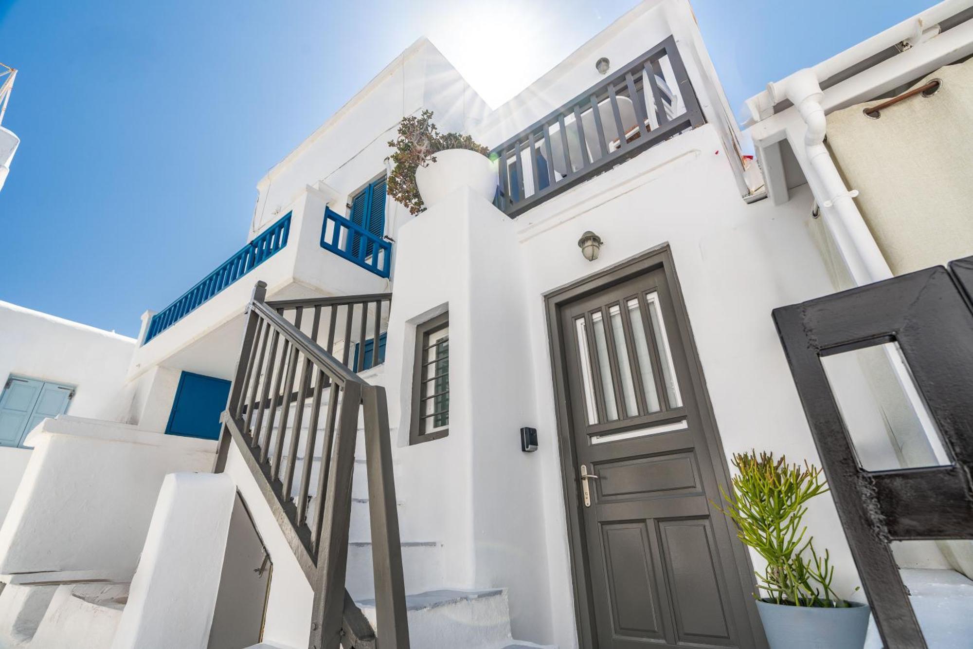Maison By Monocle Guest house